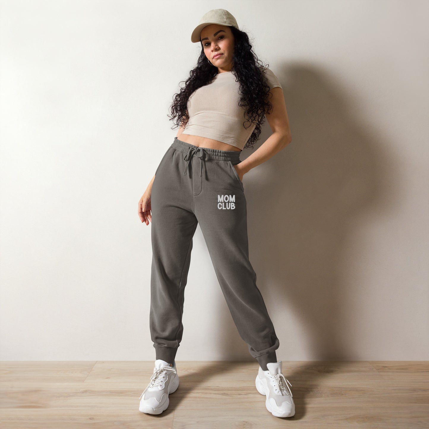 MOM CLUB EMBROIDERED JOGGERS